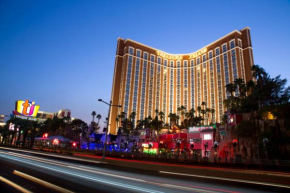 Гостиница Treasure Island - TI Las Vegas Hotel & Casino, a Radisson Hotel  Лас Вегас